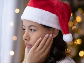 5 tips to avoid feeling lonely if you can’t go home for Christmas