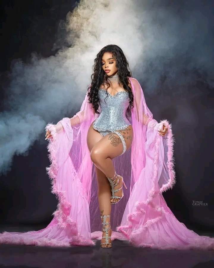 BBNaija's Chichi Goes Nude, Shows Off Her Backside As She Marks 23rd Birthday (Pics)